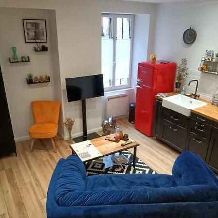 Studio Atypique Immeuble De 1820 Fumel Zewnętrze zdjęcie