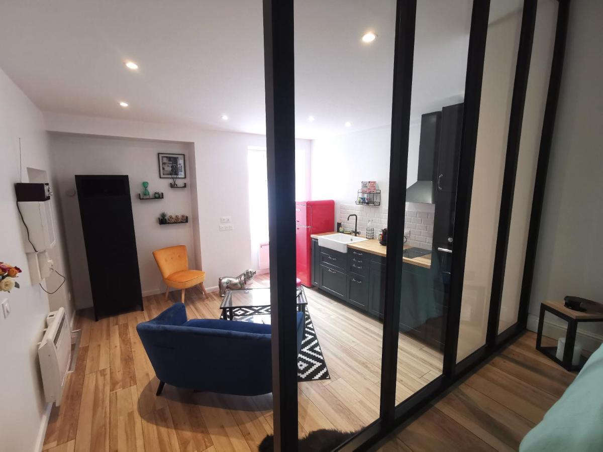 Studio Atypique Immeuble De 1820 Fumel Zewnętrze zdjęcie